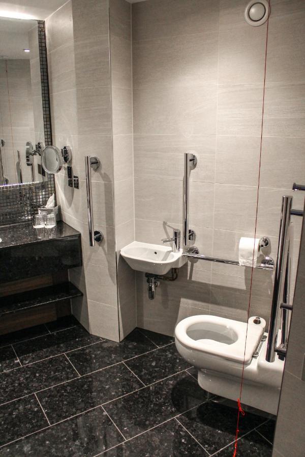 Crowne Plaza London Heathrow T4 By Ihg Hotel Hillingdon Buitenkant foto