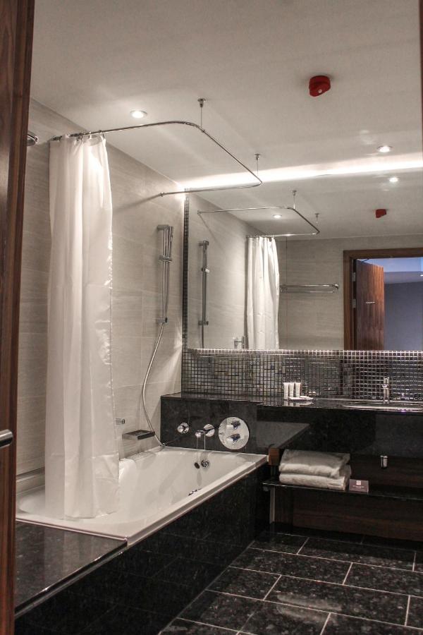 Crowne Plaza London Heathrow T4 By Ihg Hotel Hillingdon Buitenkant foto