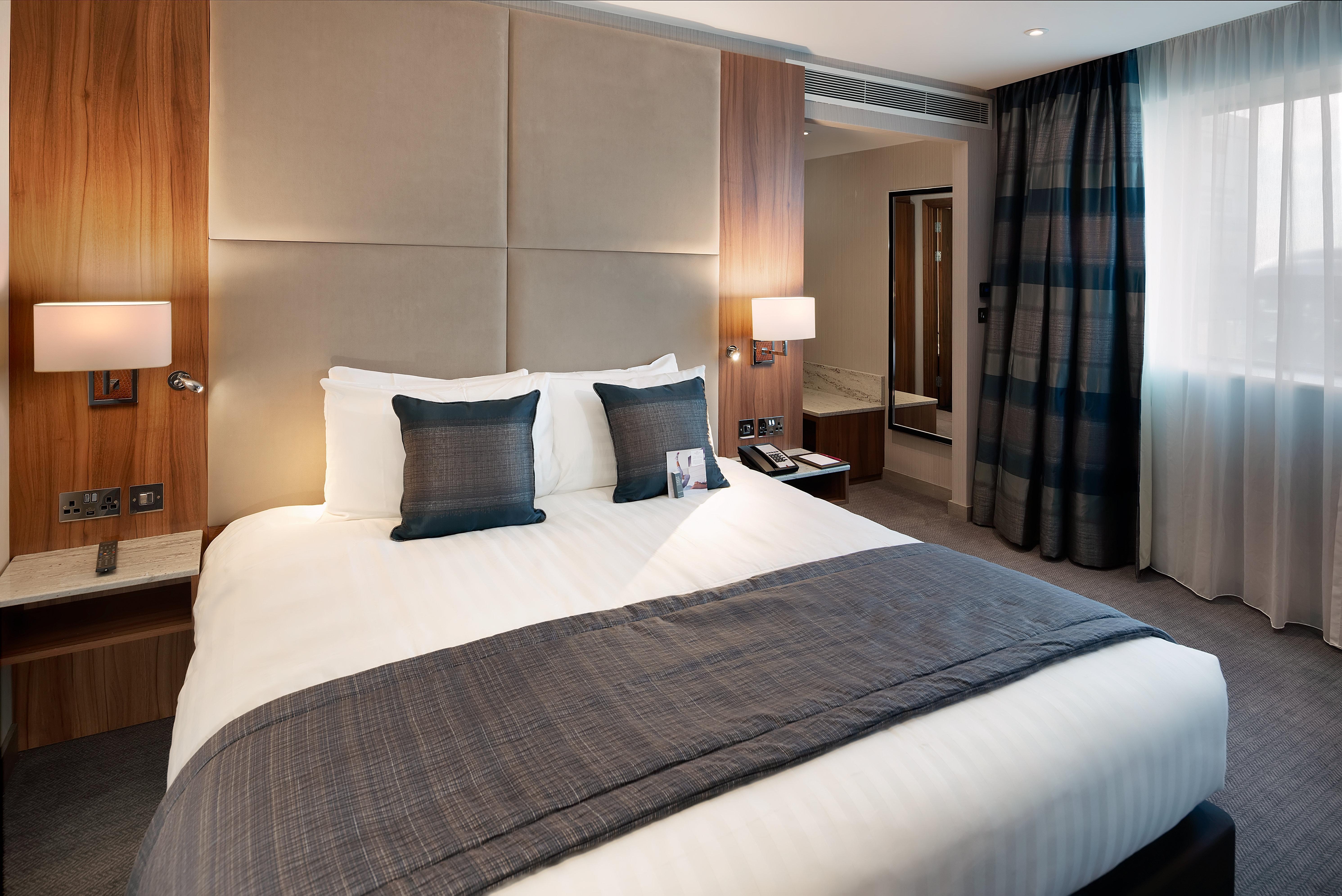 Crowne Plaza London Heathrow T4 By Ihg Hotel Hillingdon Buitenkant foto