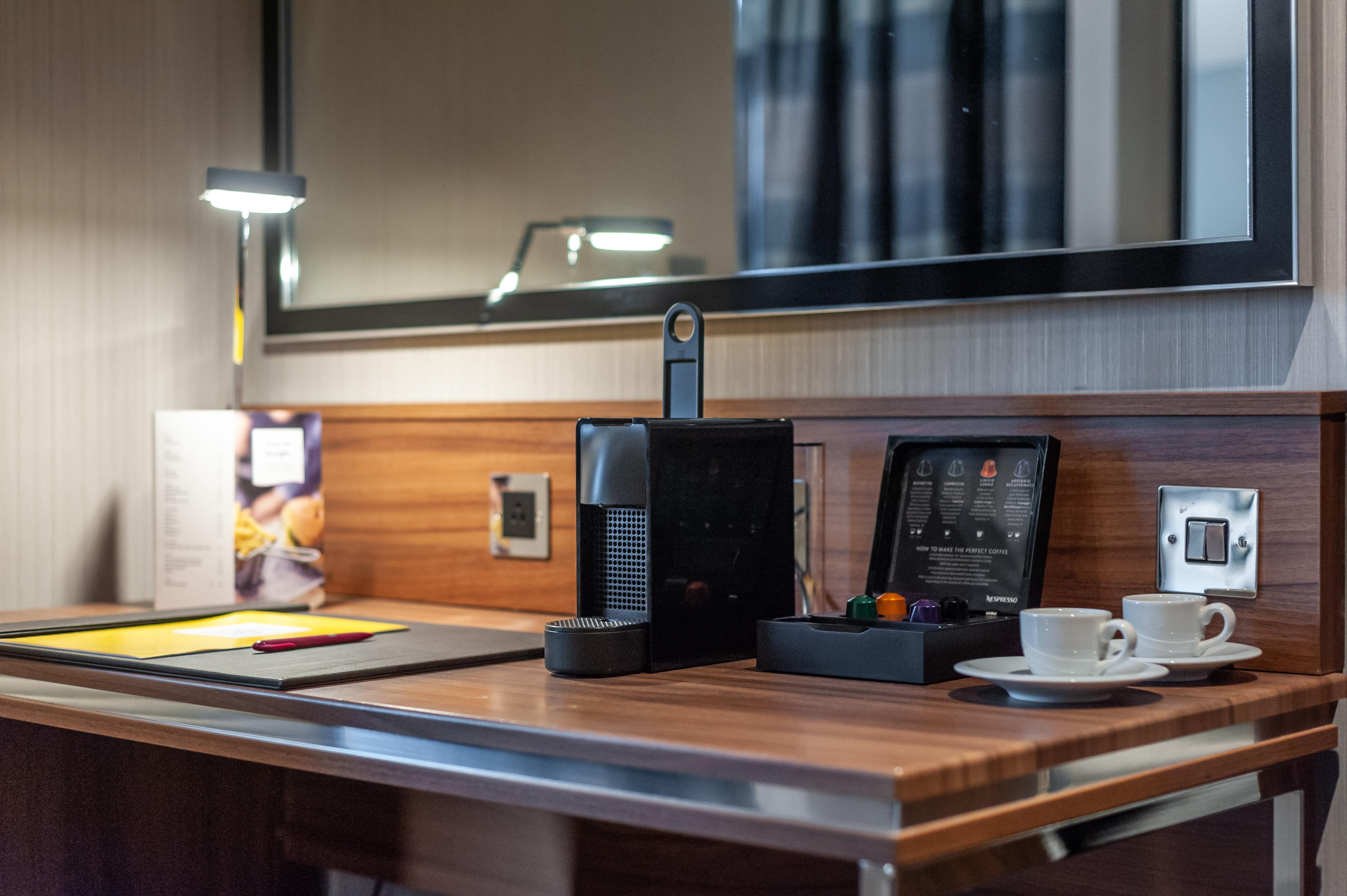 Crowne Plaza London Heathrow T4 By Ihg Hotel Hillingdon Buitenkant foto
