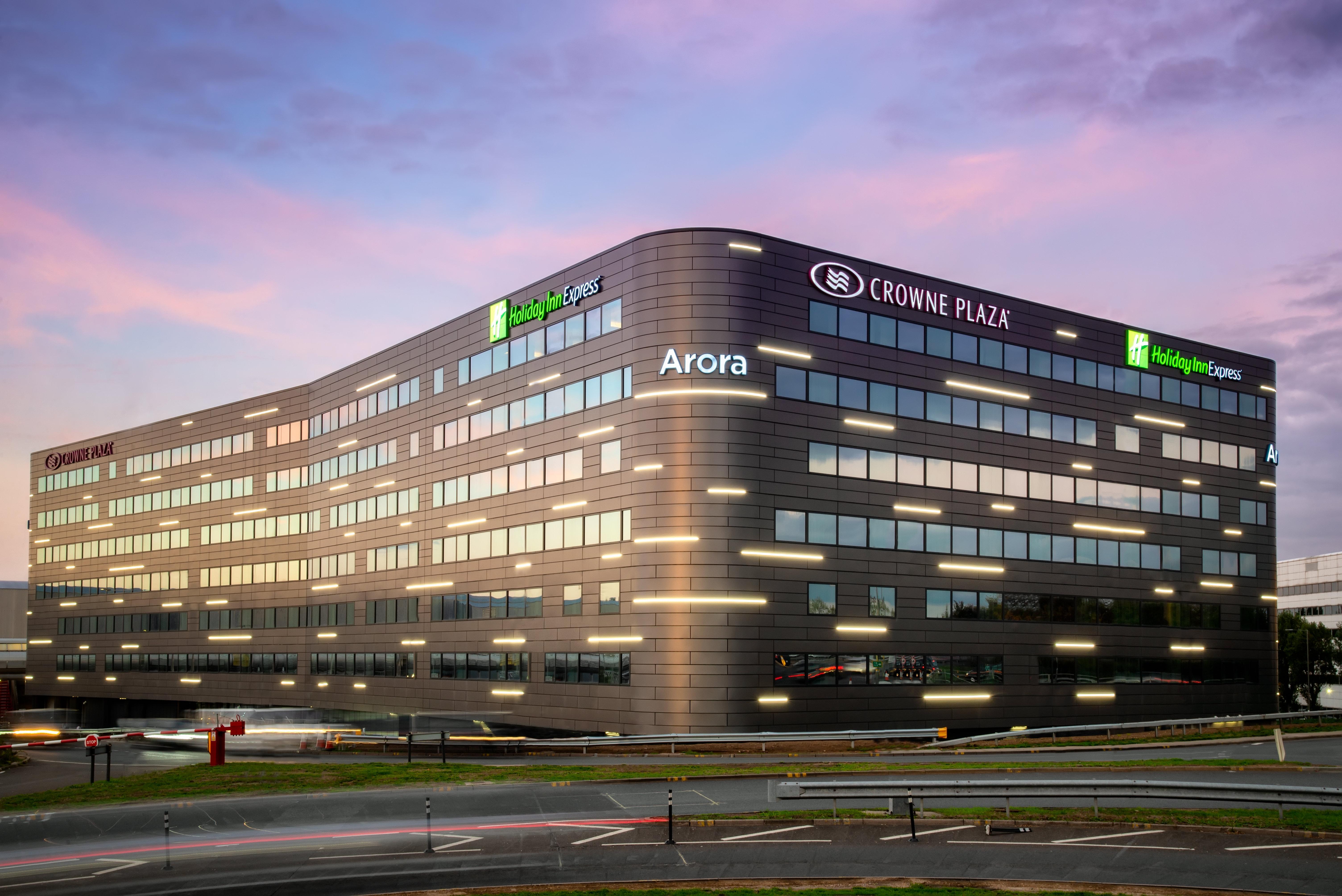 Crowne Plaza London Heathrow T4 By Ihg Hotel Hillingdon Buitenkant foto