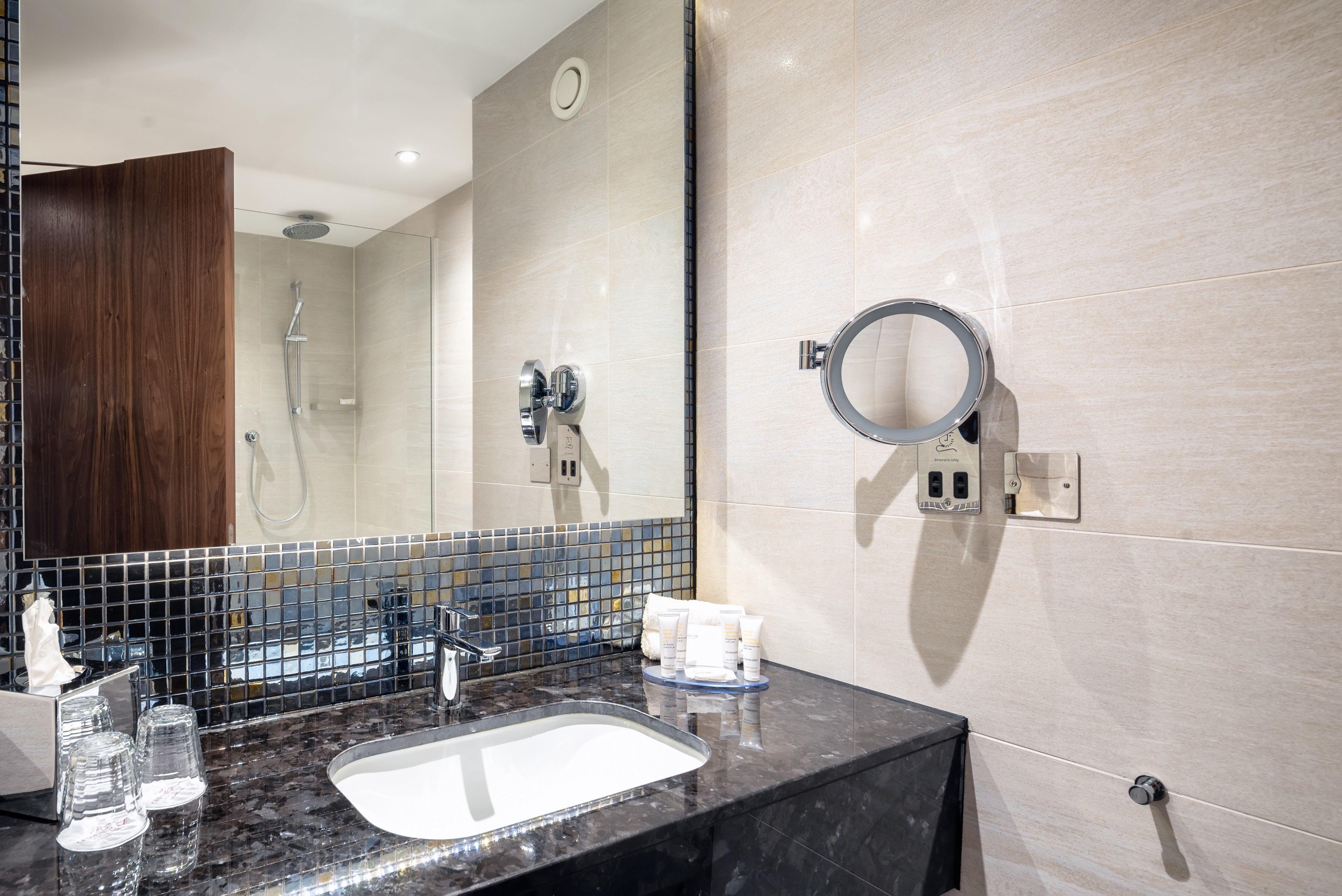 Crowne Plaza London Heathrow T4 By Ihg Hotel Hillingdon Buitenkant foto