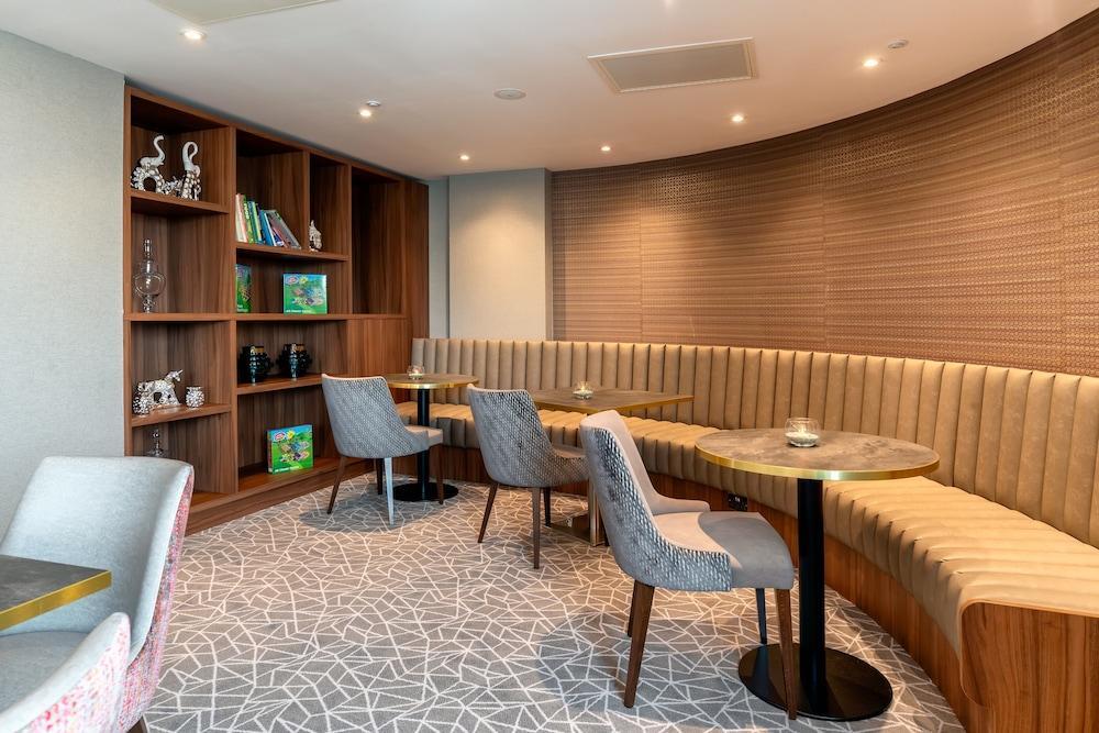 Crowne Plaza London Heathrow T4 By Ihg Hotel Hillingdon Buitenkant foto